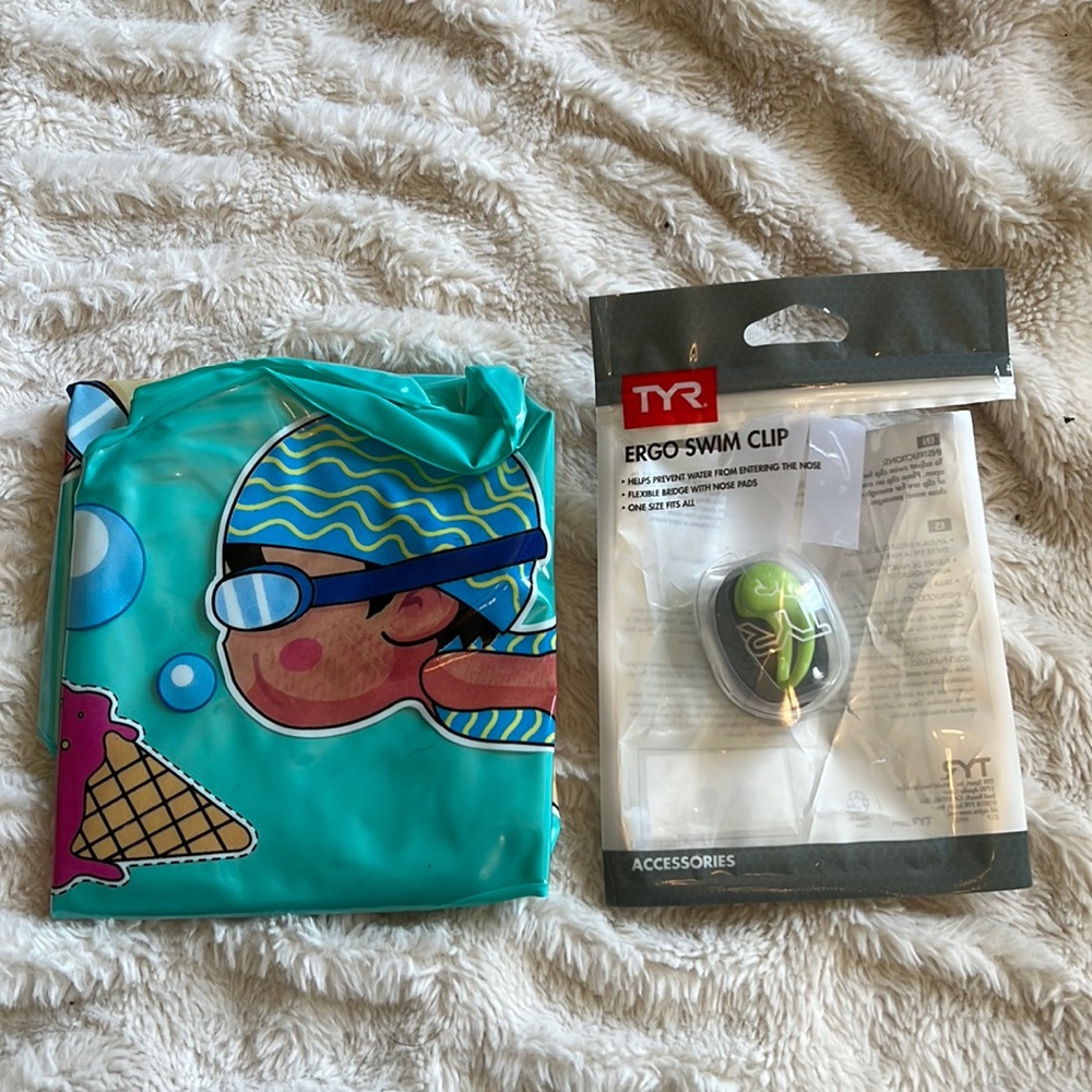 TYR Ergo Swim Clip and freebie float